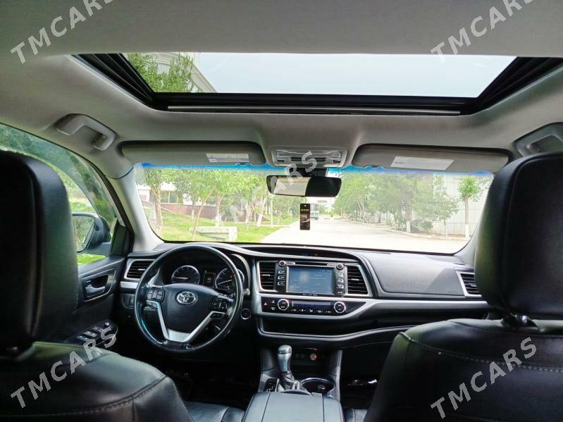 Toyota Highlander 2018 - 420 000 TMT - Türkmenabat - img 9