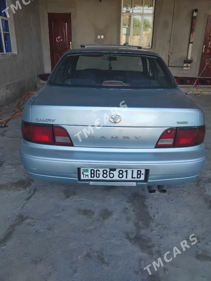 Toyota Camry 1995 - 75 000 TMT - Saýat - img 4