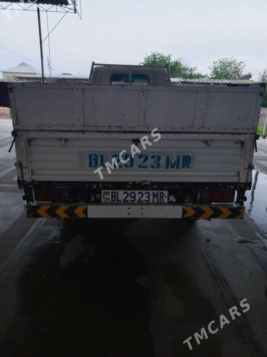 Mazda B2000 1997 - 65 000 TMT - Мургап - img 3