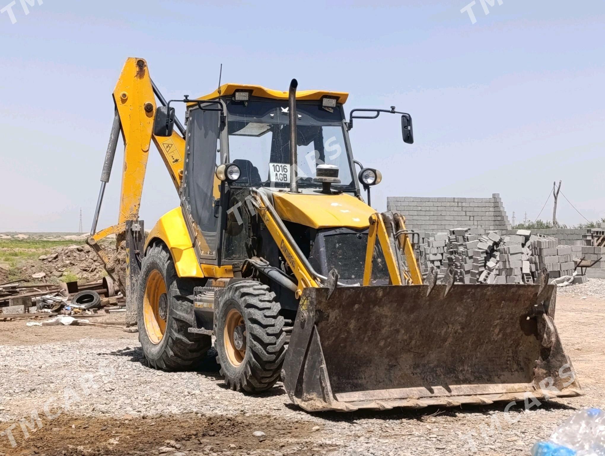 JCB 3CX Compact 2010 - 360 000 TMT - Ак-Бугдайский этрап - img 3