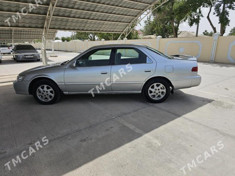 Toyota Camry 2000 - 115 000 TMT - Мары - img 3