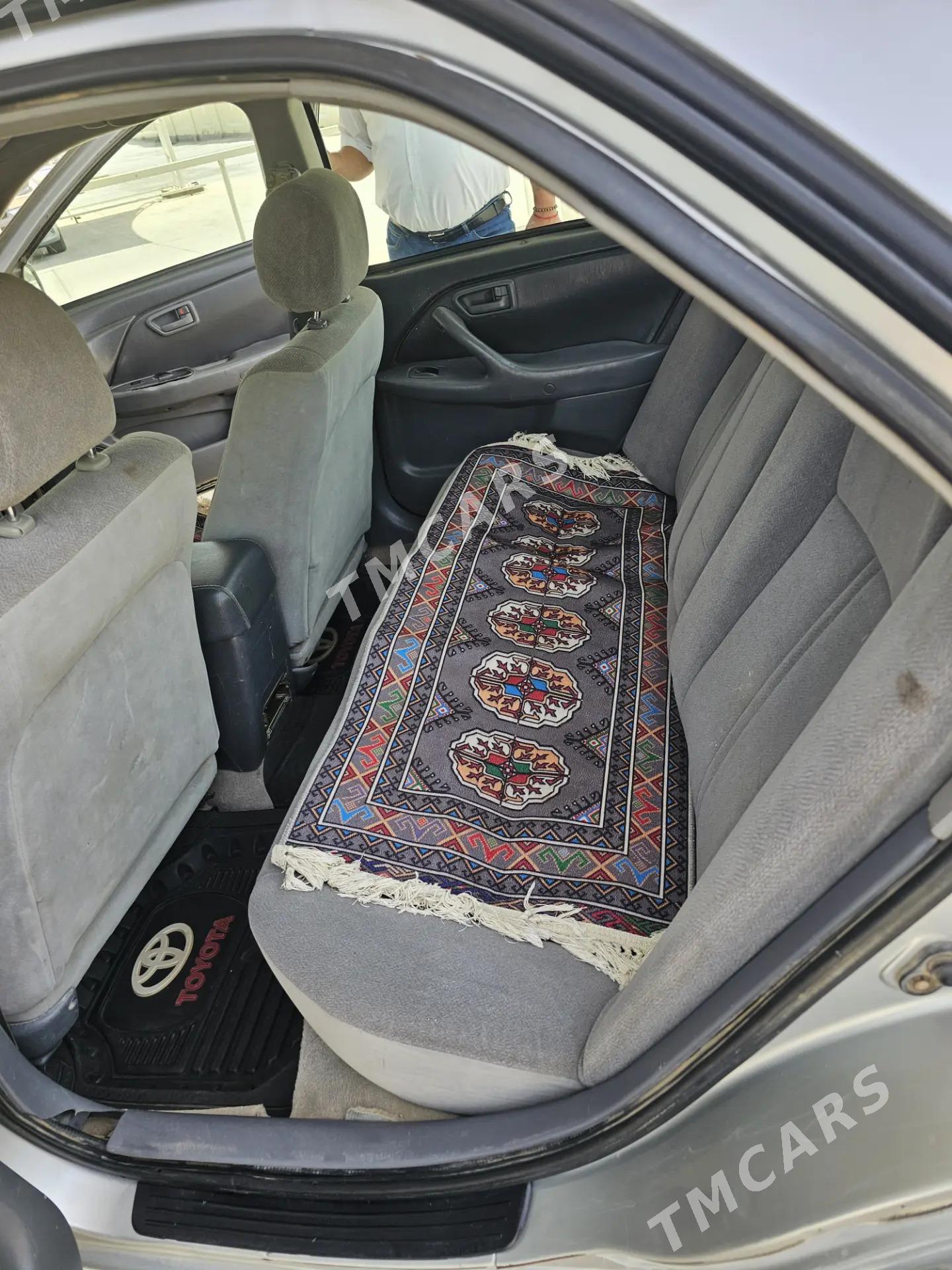 Toyota Camry 2000 - 115 000 TMT - Мары - img 5