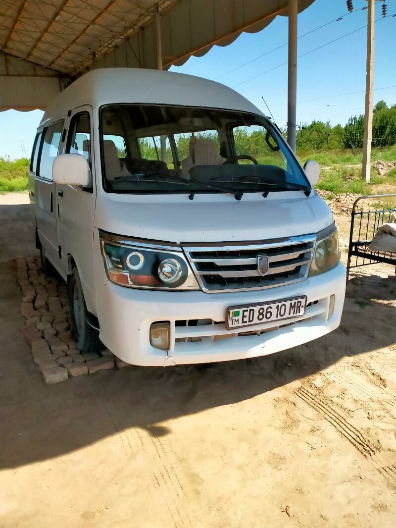 Toyota Hiace 2012 - 130 000 TMT - Каракумский этрап - img 4