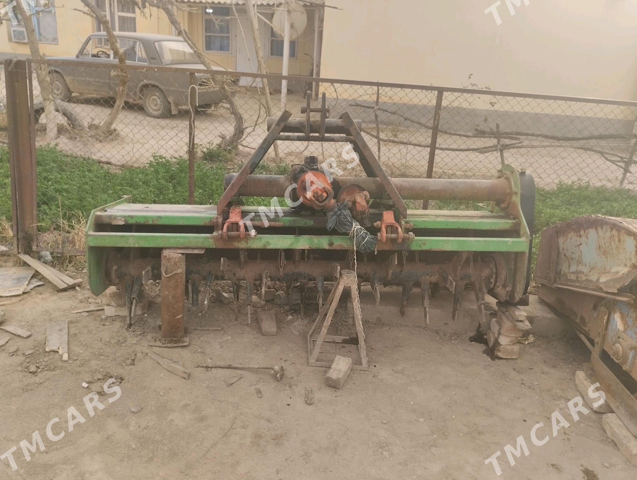 MTZ 80 1993 - 170 000 TMT - Tejen - img 3