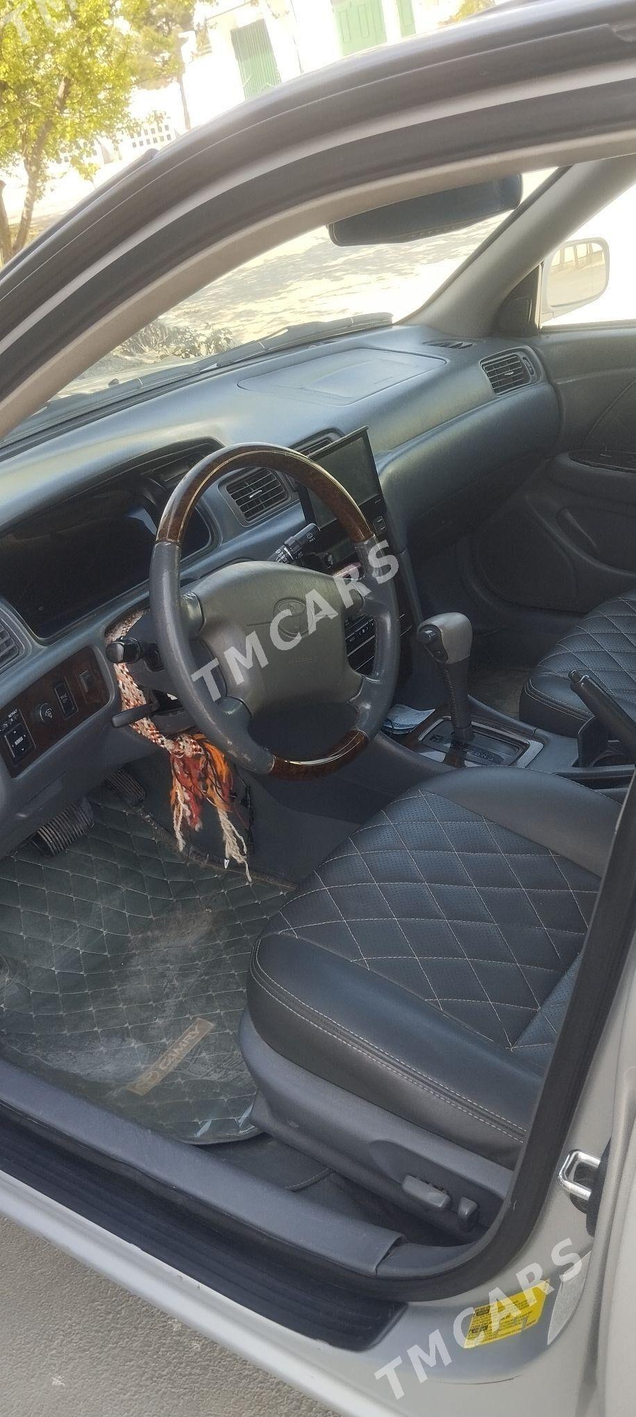 Toyota Camry 2000 - 170 000 TMT - Aşgabat - img 3