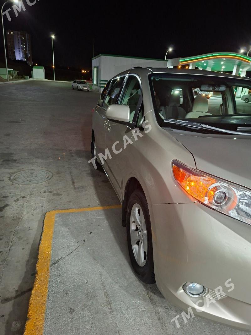 Toyota Sienna 2017 - 355 000 TMT - Türkmenbaşy - img 5
