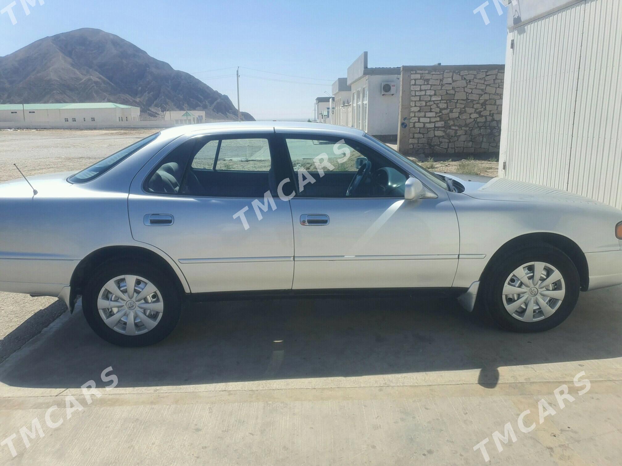 Toyota Camry 1995 - 100 000 TMT - Balkanabat - img 7