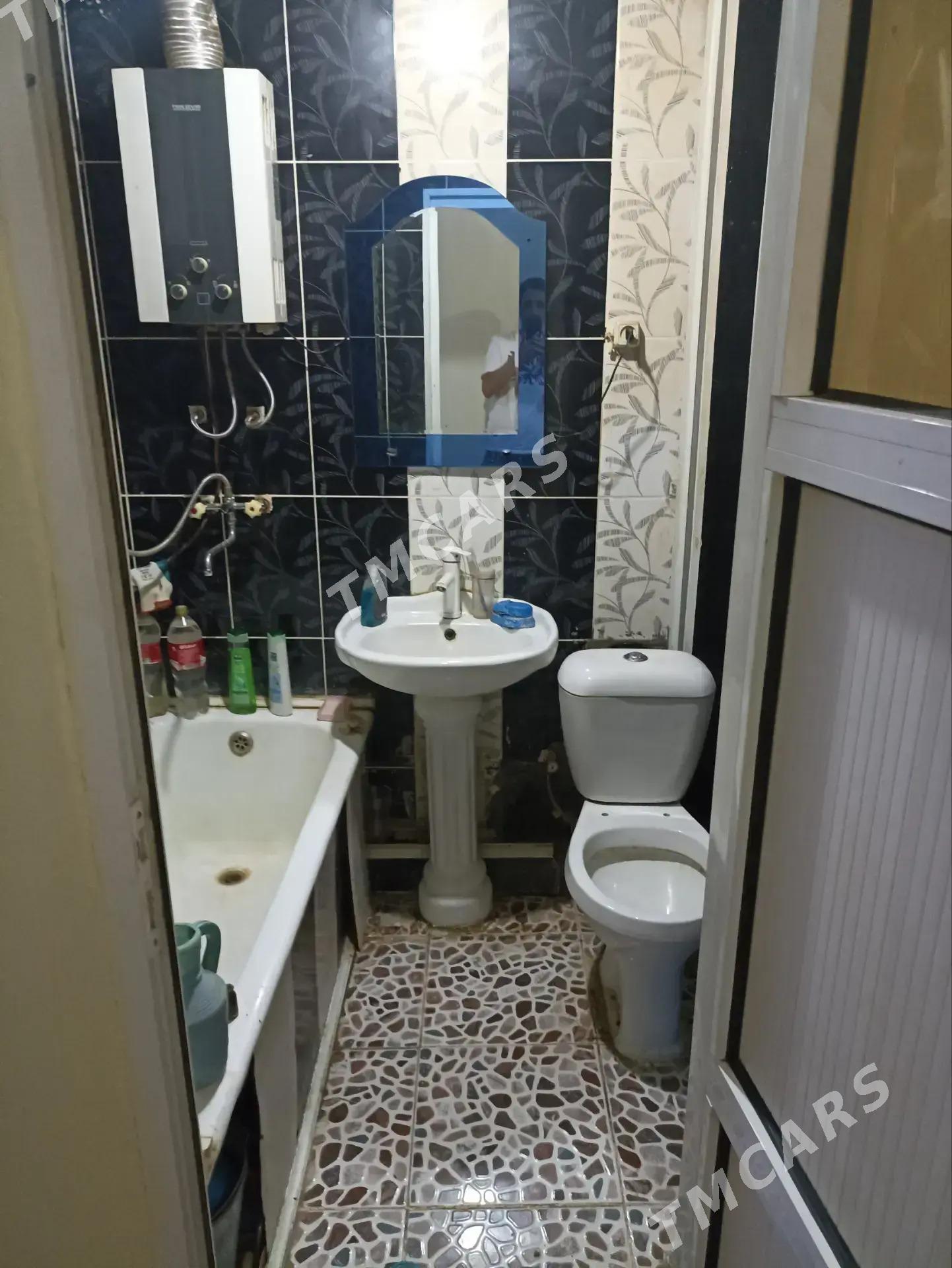 5mkr 2nji etaj 1komnat - Balkanabat - img 6