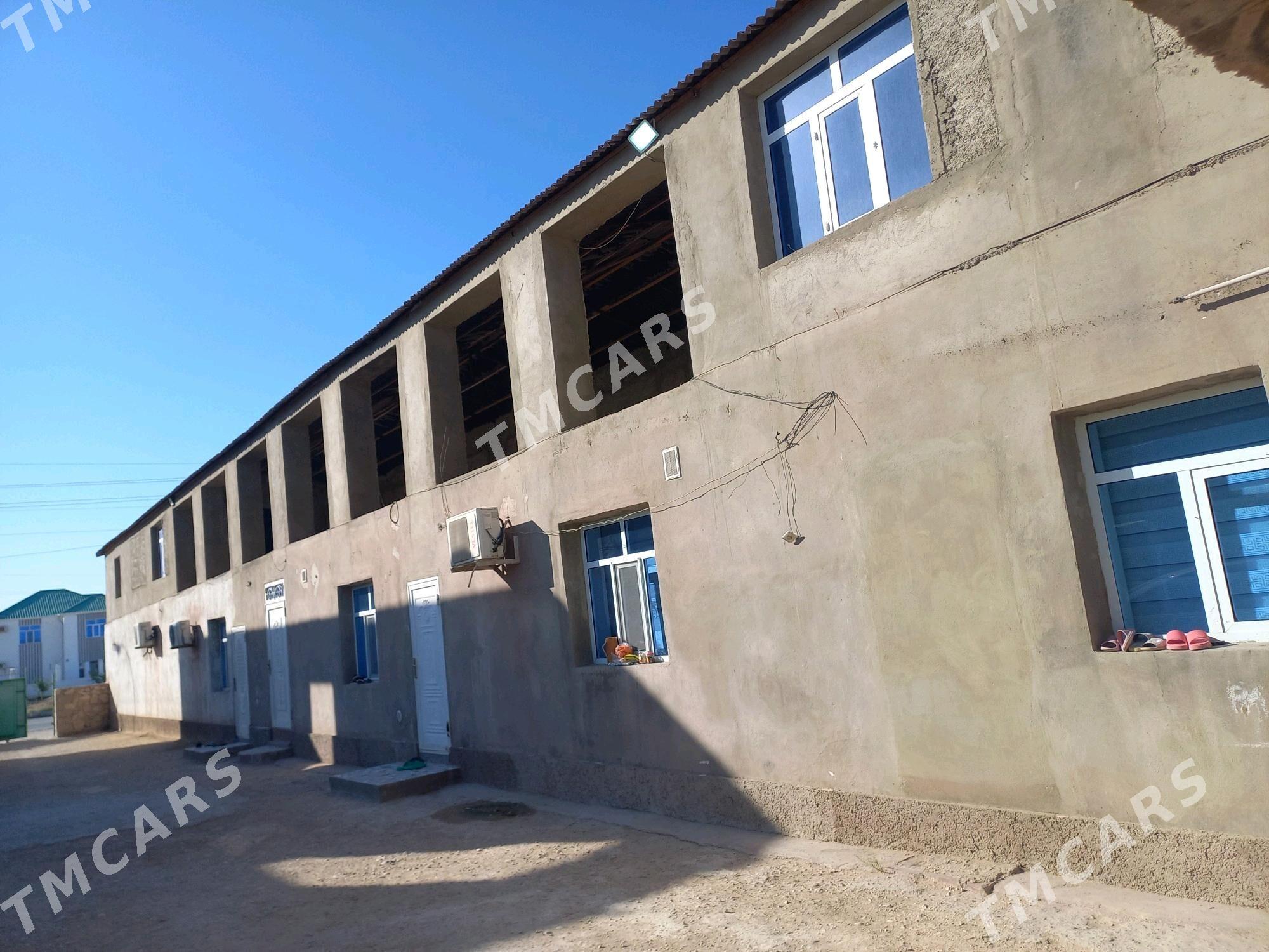 Arlan 157  Satlyk Jay 2 etaz - Балканабат - img 4