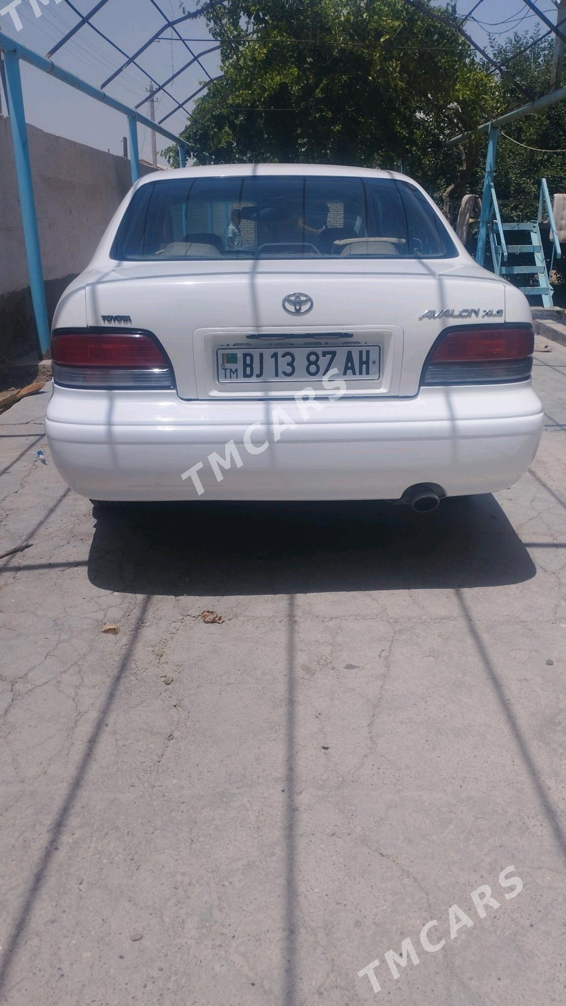 Toyota Avalon 1997 - 110 000 TMT - Kaka - img 4