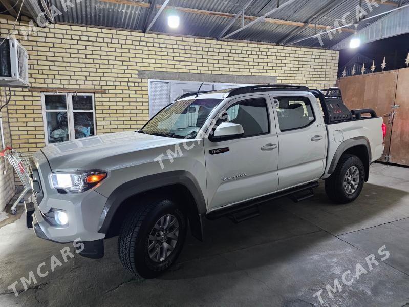 Toyota Tacoma 2017 - 400 000 TMT - Mary - img 5