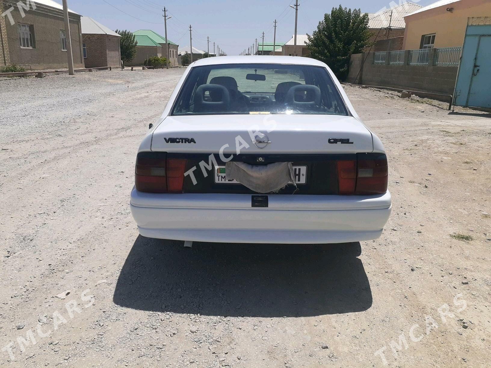 Opel Vectra 1993 - 38 000 TMT - Бахарден - img 5