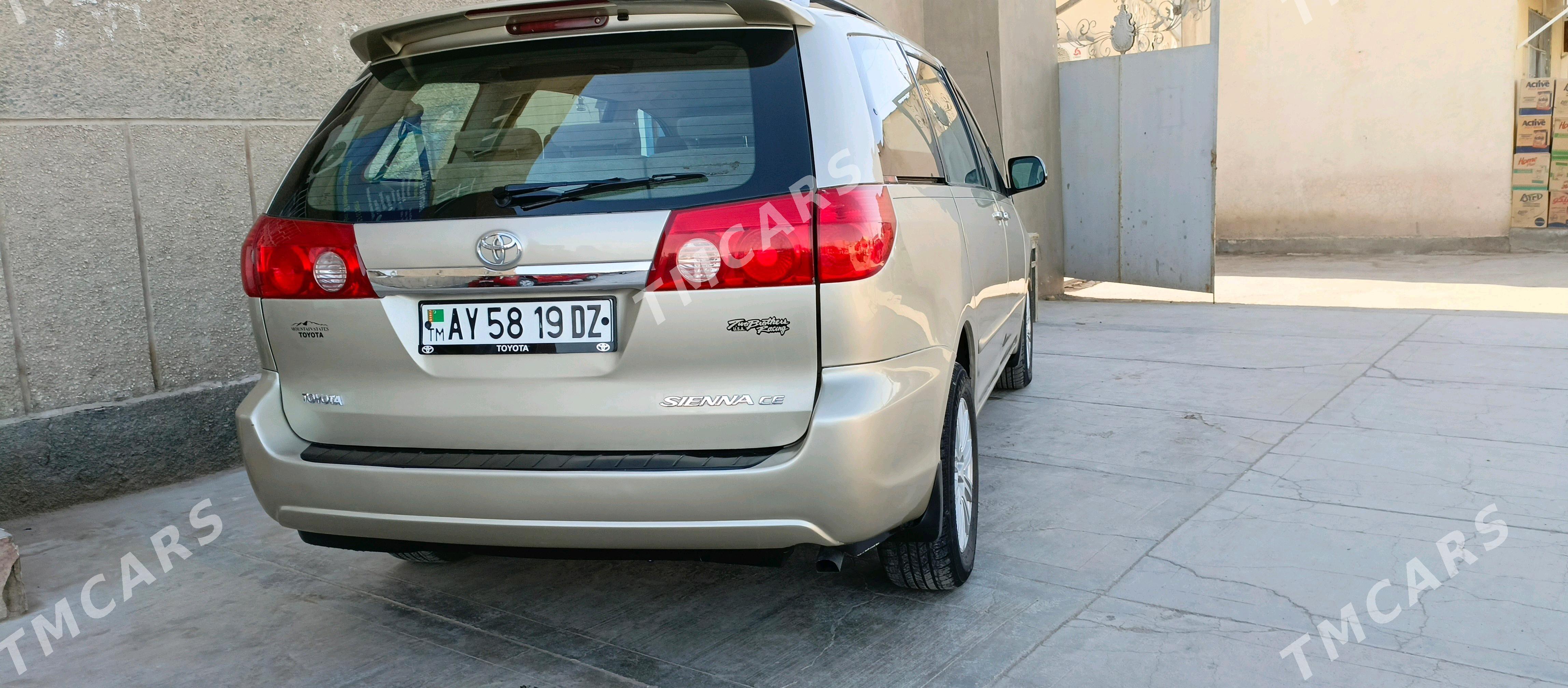 Toyota Sienna 2006 - 200 000 TMT - Gurbansoltan Eje - img 4