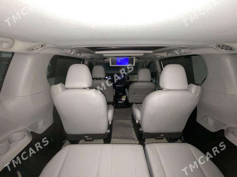 Toyota Sienna 2017 - 390 000 TMT - Туркменабат - img 3