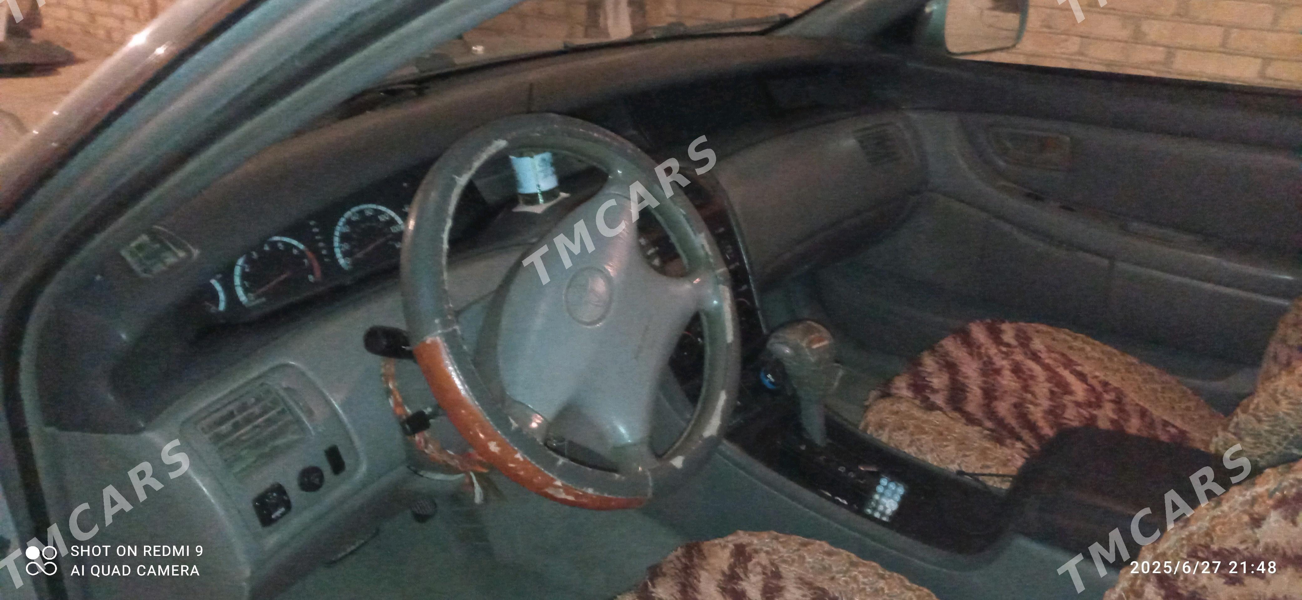 Toyota Avalon 2001 - 180 000 TMT - Baýramaly - img 3