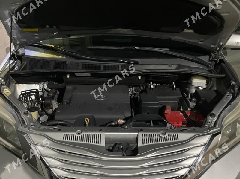 Toyota Sienna 2017 - 390 000 TMT - Туркменабат - img 7