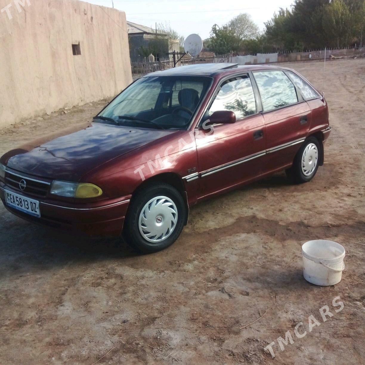 Opel Astra 1993 - 35 000 TMT - етр. Туркменбаши - img 5