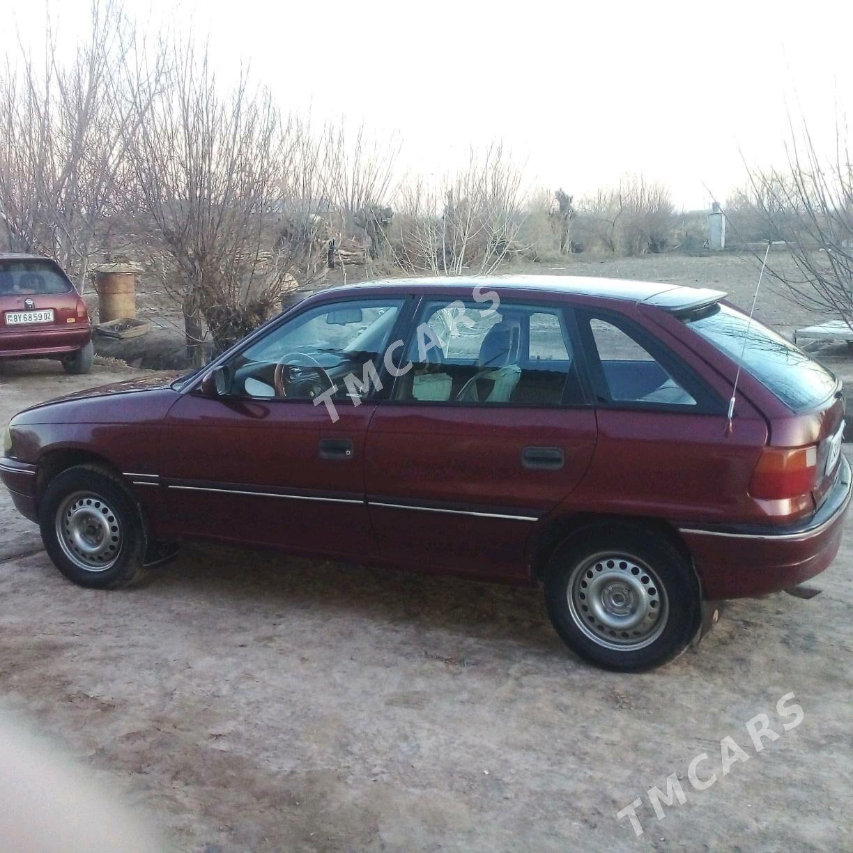 Opel Astra 1993 - 35 000 TMT - етр. Туркменбаши - img 6