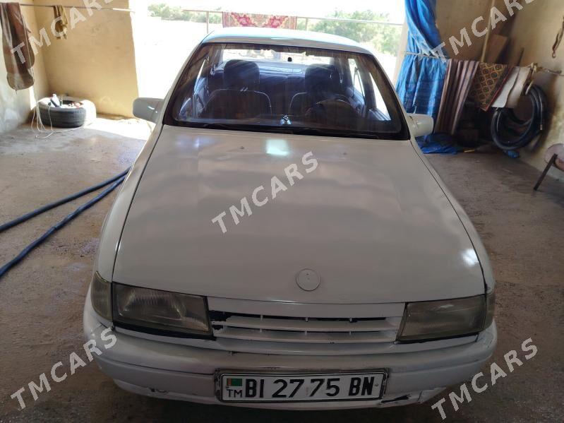 Opel Vectra 1992 - 31 000 TMT - Карабогаз - img 2