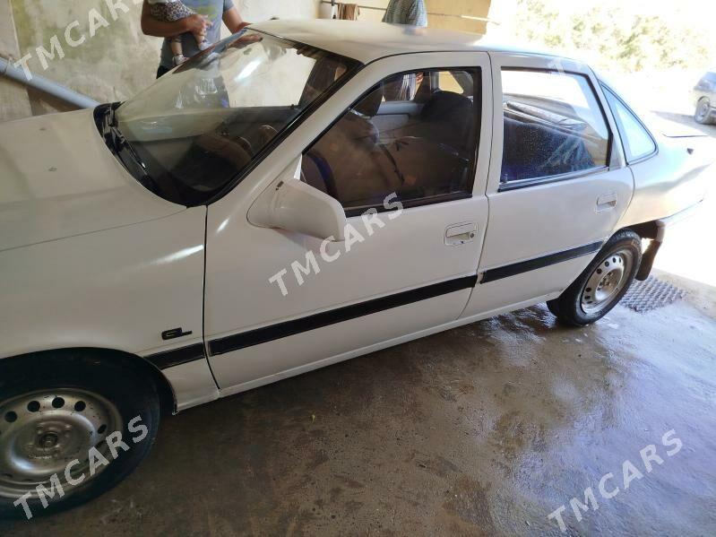 Opel Vectra 1992 - 31 000 TMT - Карабогаз - img 6