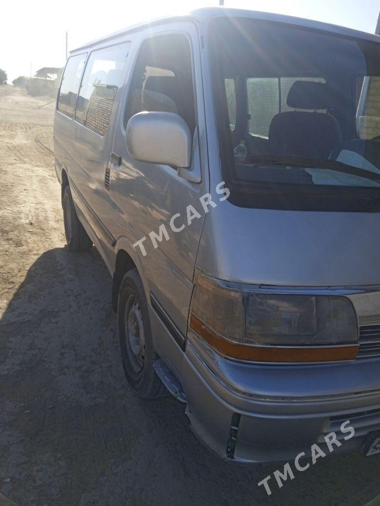 Toyota Hiace 1996 - 90 000 TMT - Сакарчага - img 4