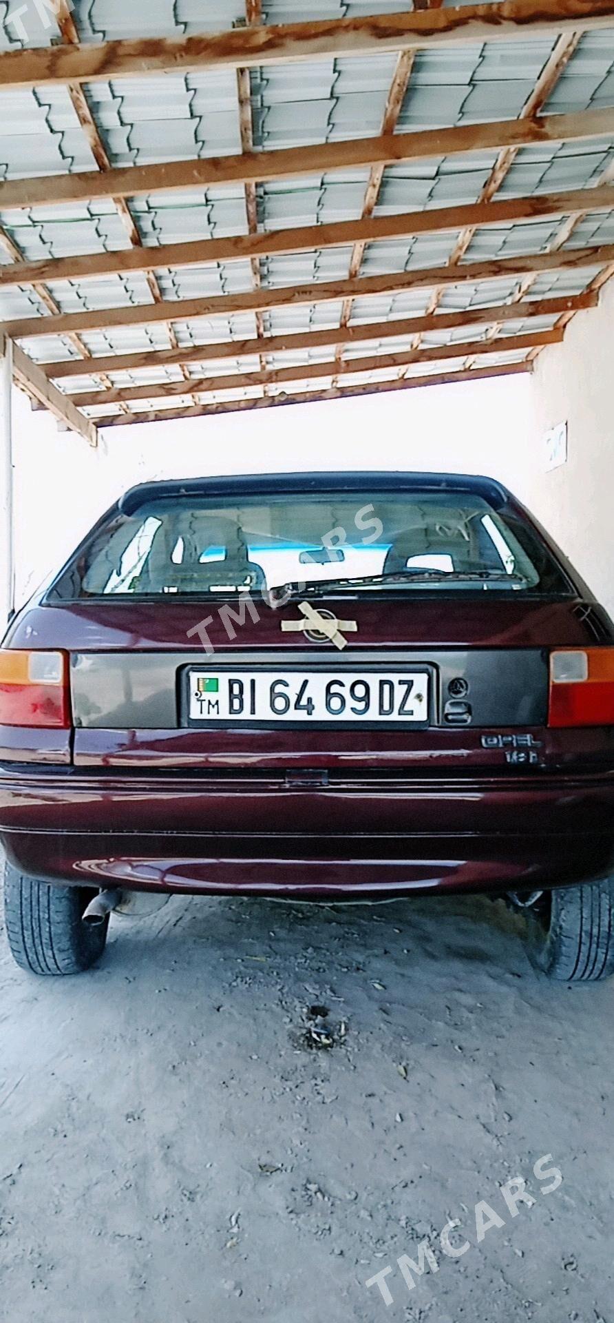 Opel Astra 1992 - 30 000 TMT - Кёнеургенч - img 4
