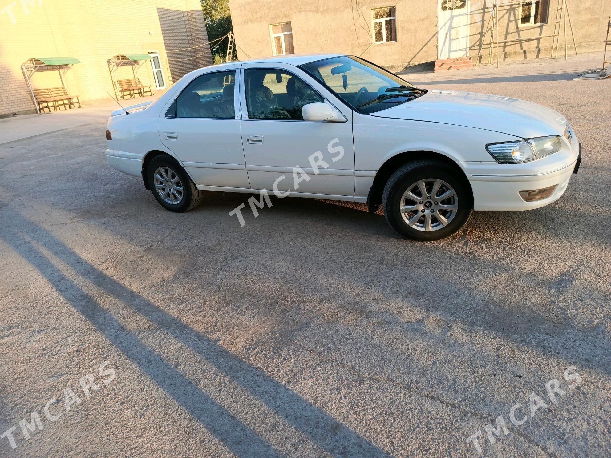 Toyota Camry 1999 - 110 000 TMT - етр. Туркменбаши - img 4
