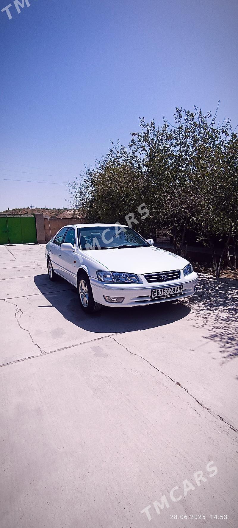 Toyota Camry 2000 - 128 000 TMT - Кака - img 8