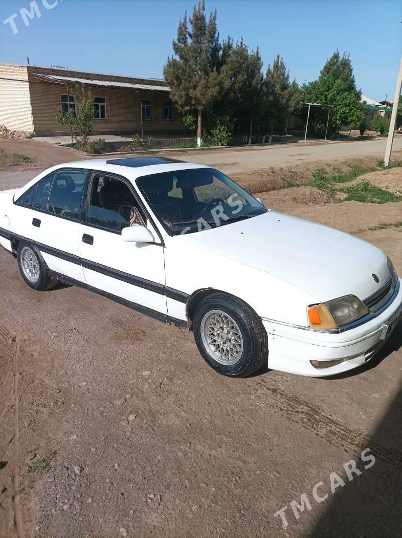 Opel Omega 1992 - 25 000 TMT - Farap - img 3