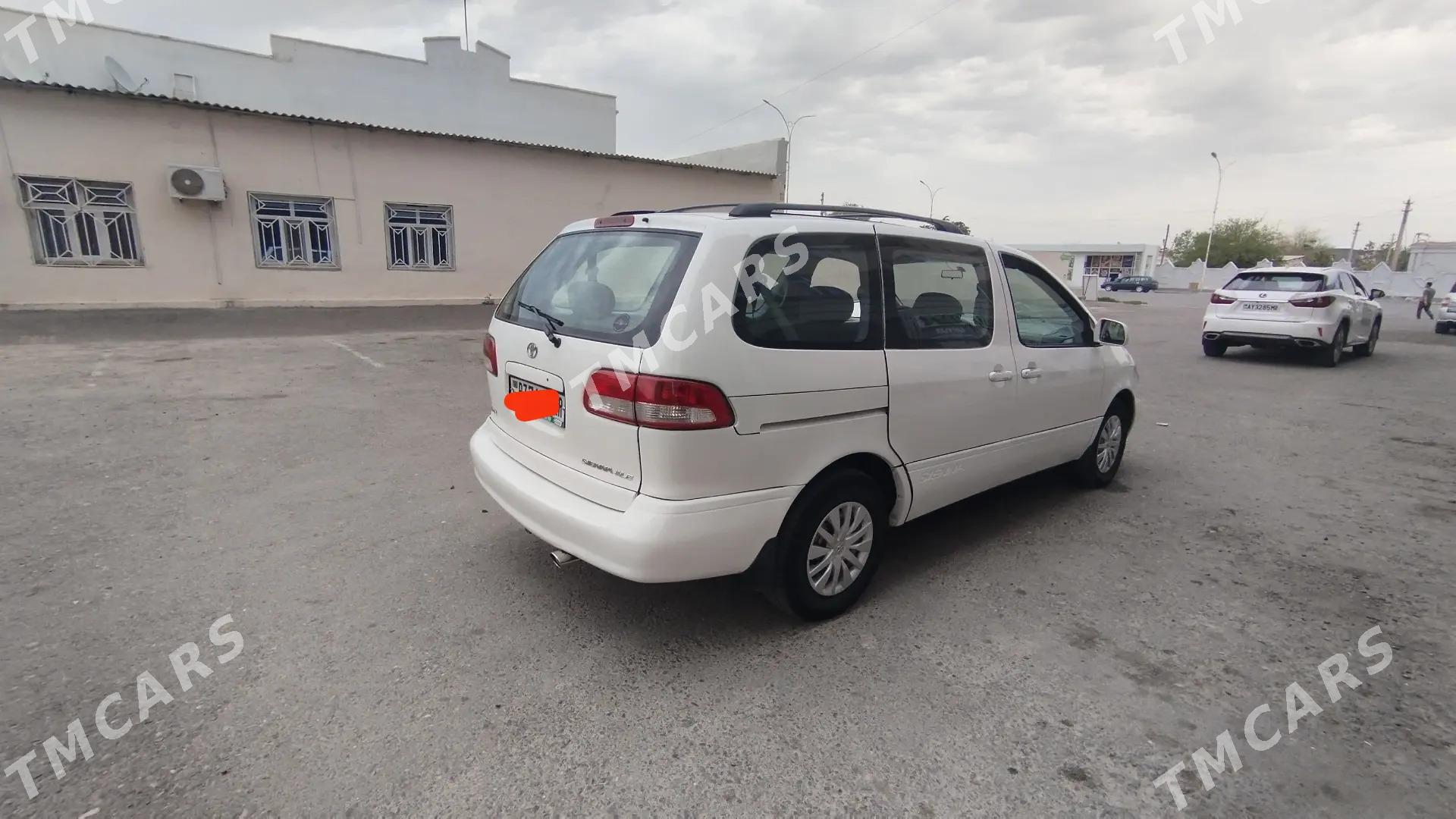 Toyota Sienna 2001 - 130 000 TMT - Мары - img 3