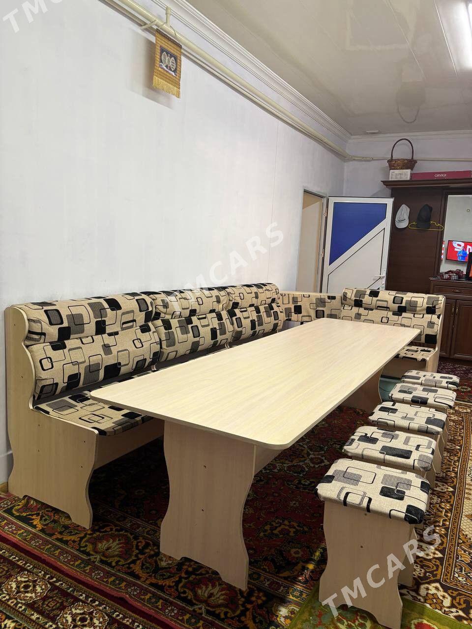 уголок - Дашогуз - img 3