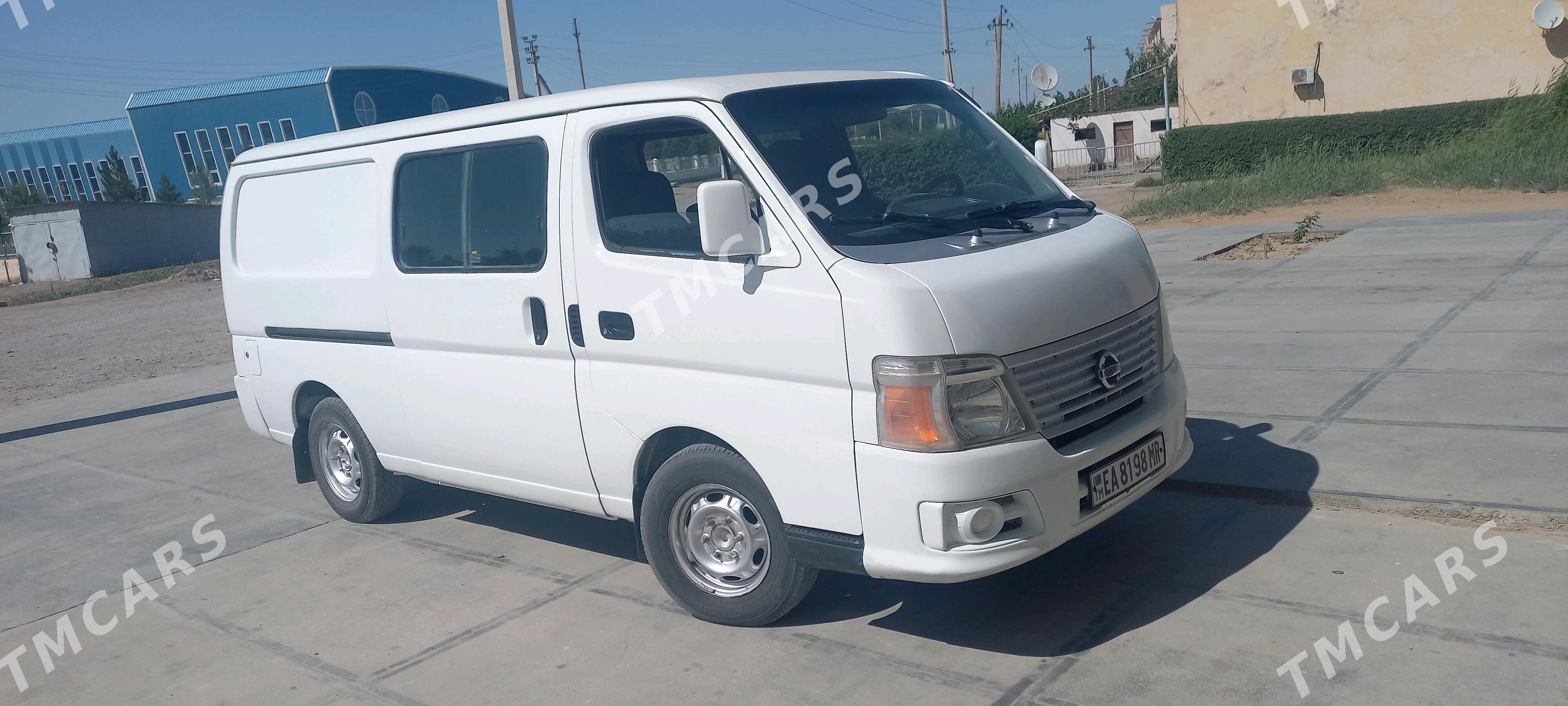Nissan Urvan 2008 - 165 000 TMT - Мары - img 3