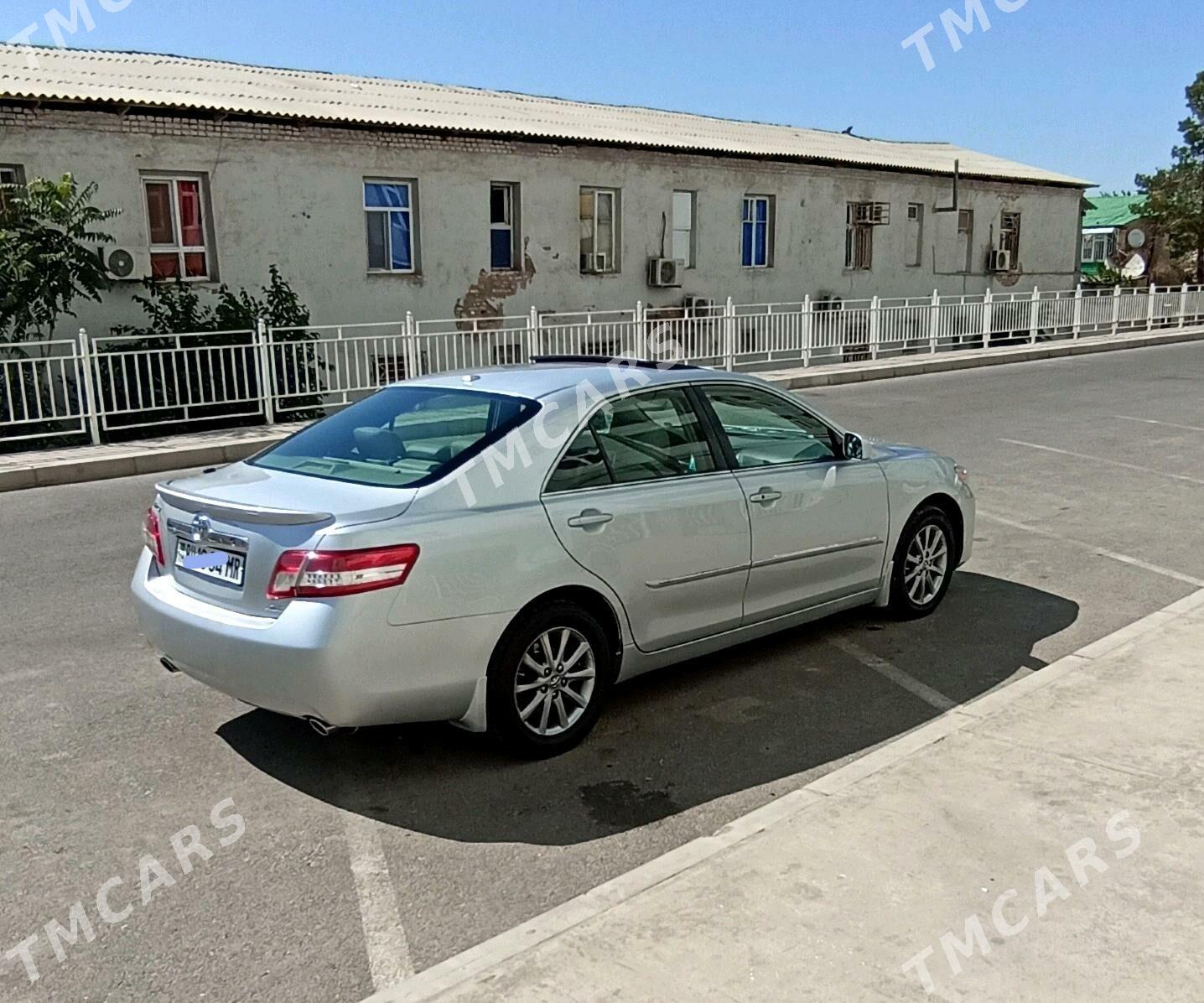 Toyota Camry 2011 - 240 000 TMT - Мары - img 6