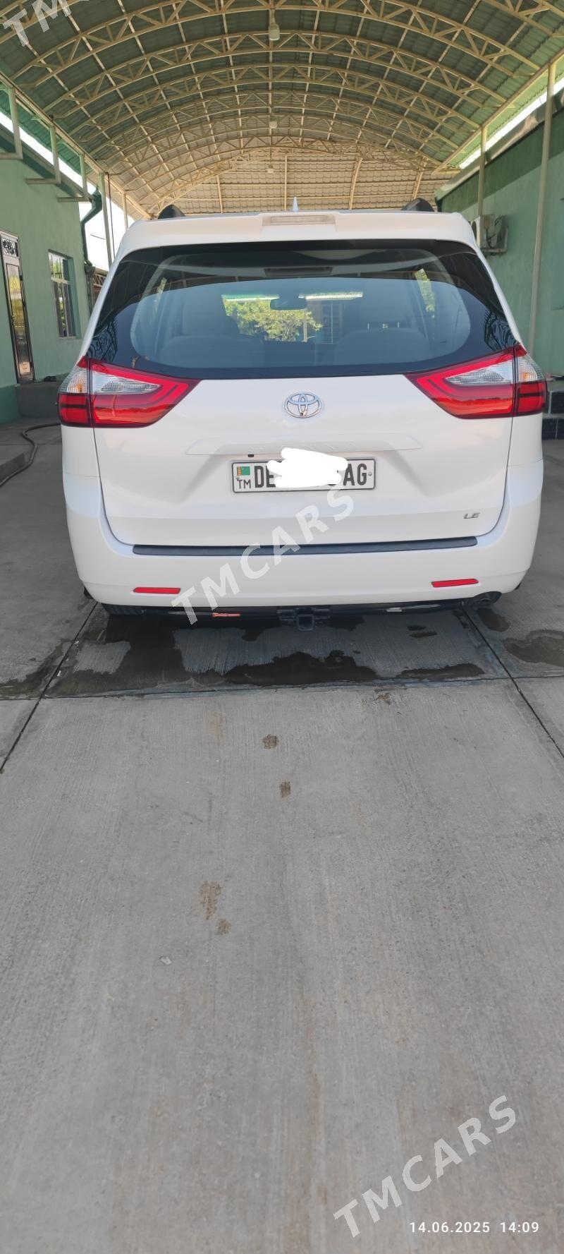 Toyota Sienna 2020 - 410 000 TMT - Ашхабад - img 3