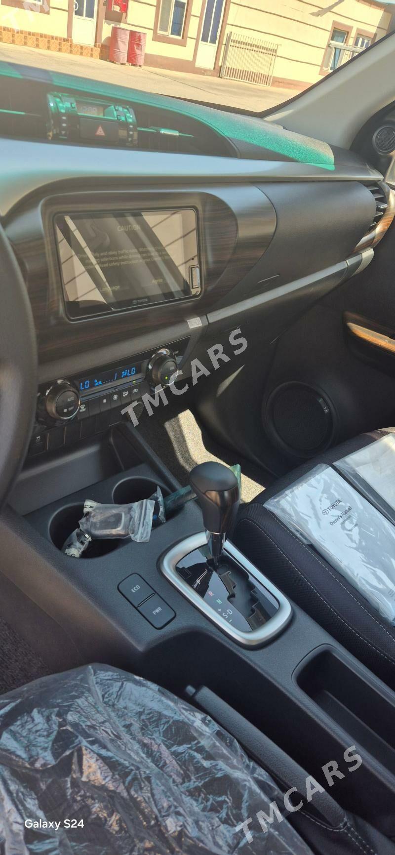 Toyota Hilux 2025 - 697 000 TMT - Туркменабат - img 9
