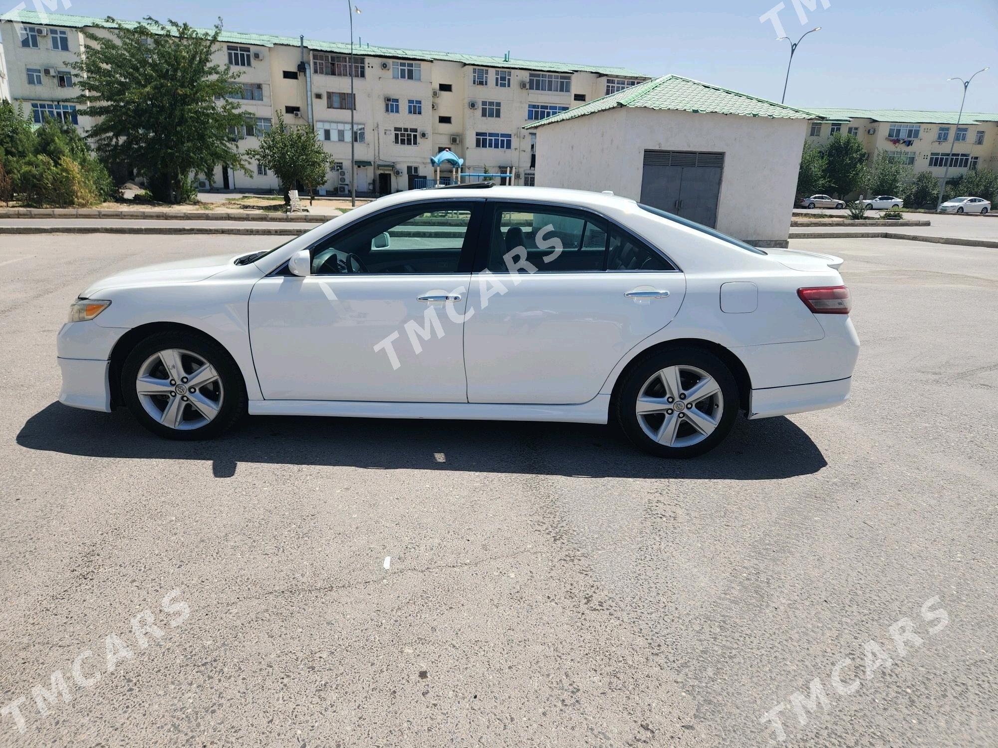 Toyota Camry 2009 - 170 000 TMT - Ак-Бугдайский этрап - img 4