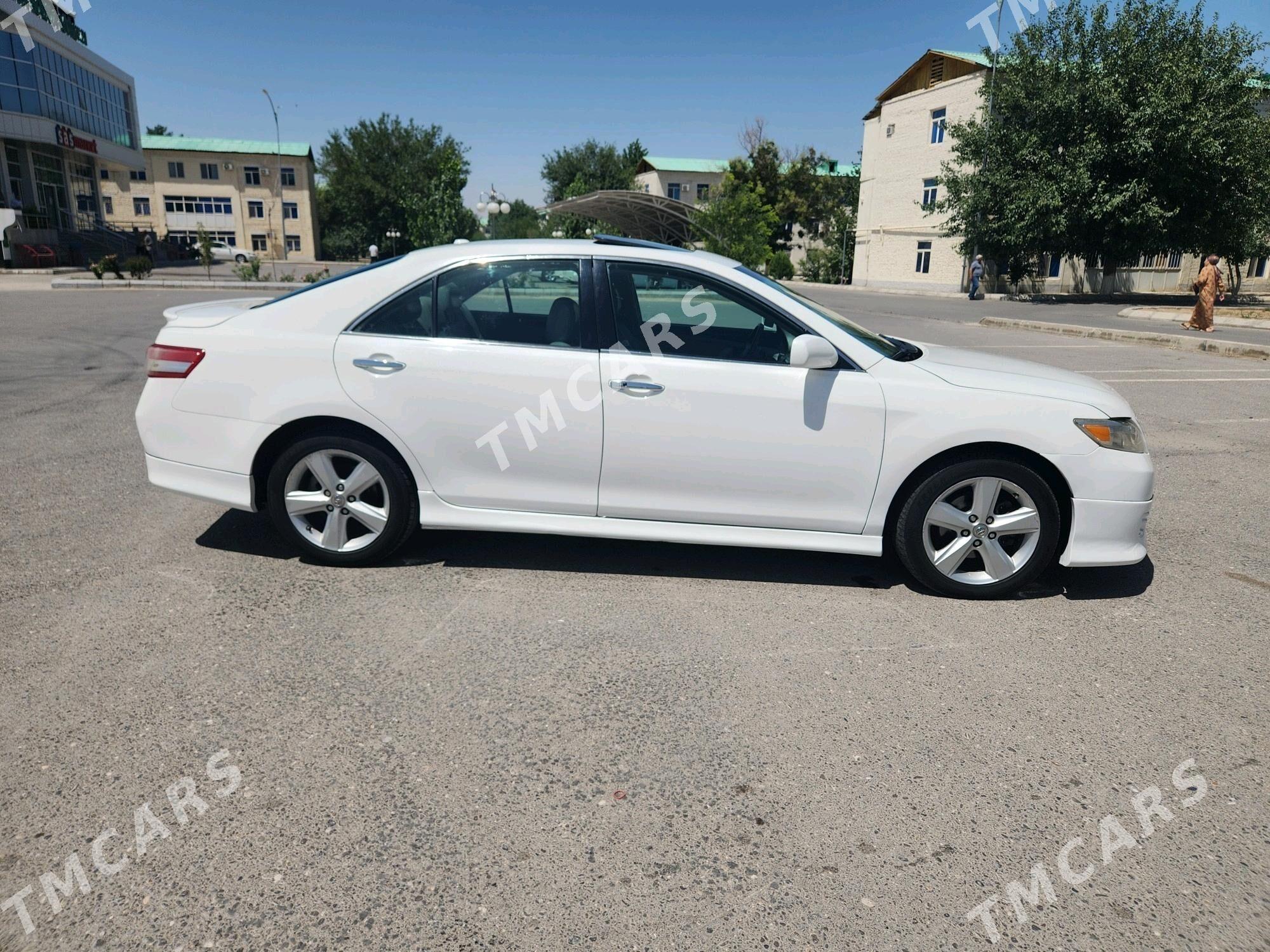 Toyota Camry 2009 - 170 000 TMT - Ак-Бугдайский этрап - img 8