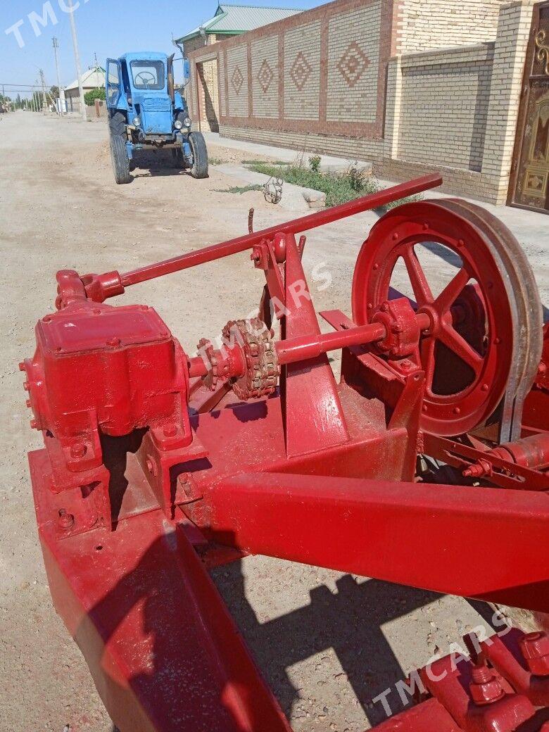 MTZ 82 1995 - 25 000 TMT - Ходжамбаз - img 4
