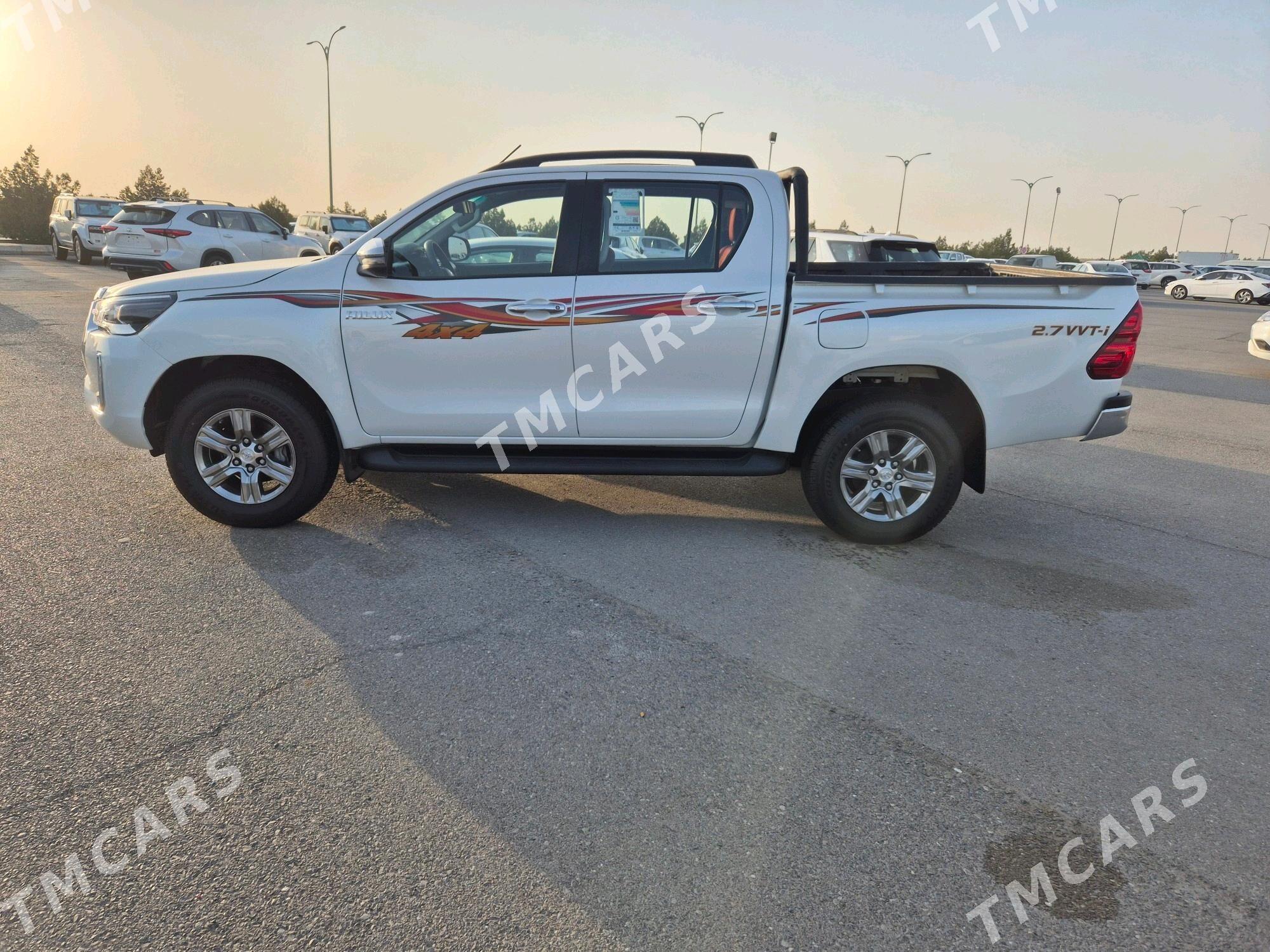 Toyota Hilux 2023 - 545 000 TMT - Ашхабад - img 6