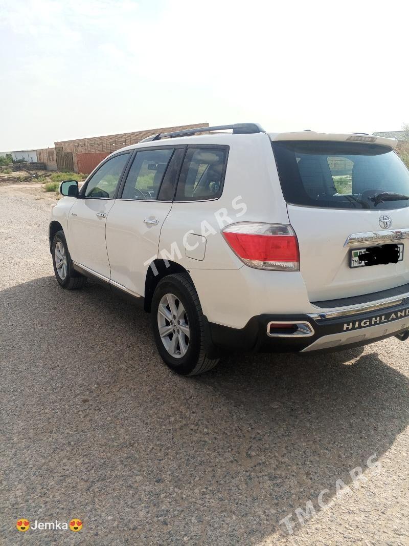 Toyota Highlander 2013 - 350 000 TMT - Türkmenabat - img 2