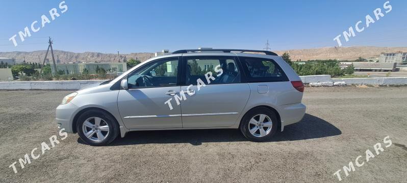 Toyota Sienna 2004 - 240 000 TMT - Türkmenbaşy - img 5