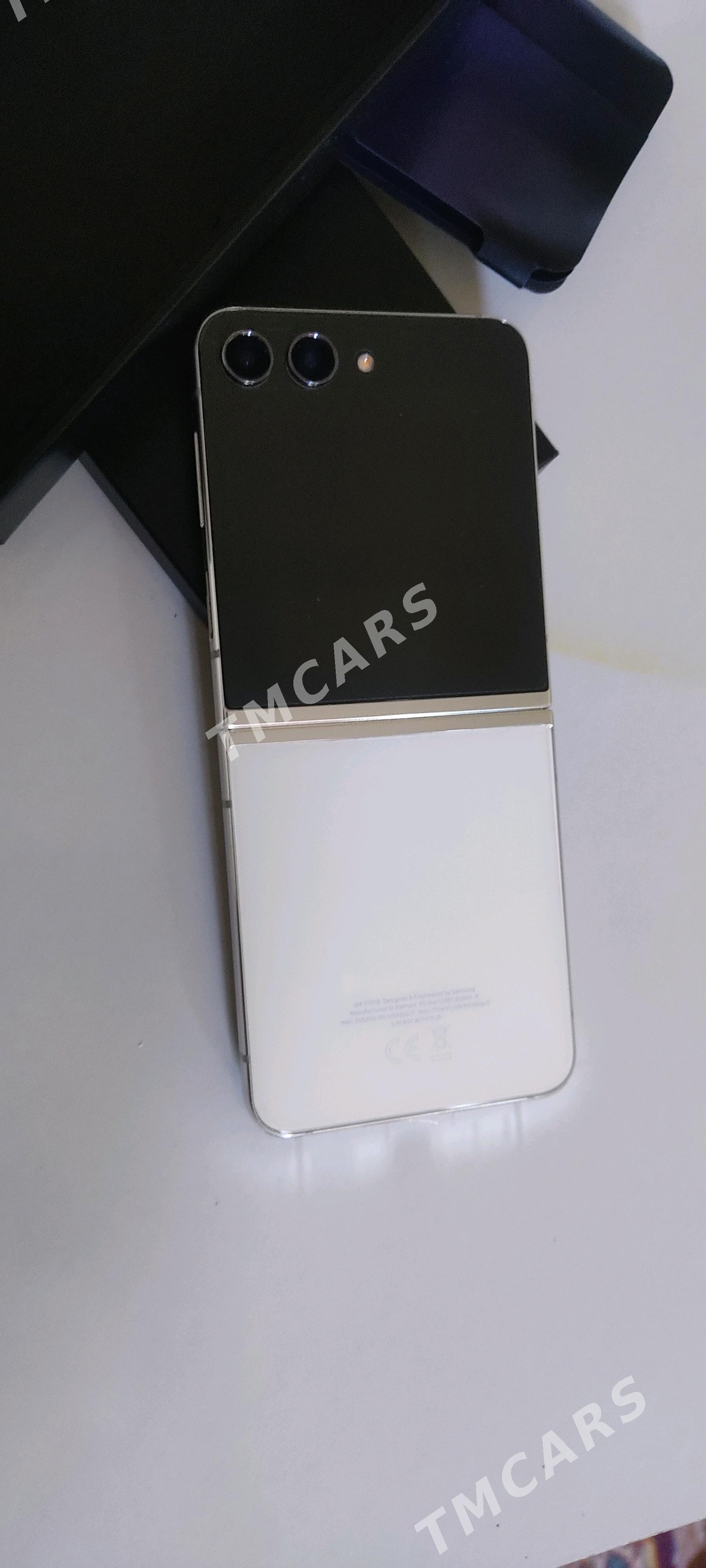 Samsung Z flip5 - Анев - img 2