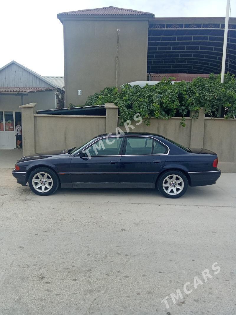 BMW 740 1996 - 50 000 TMT - Балканабат - img 3