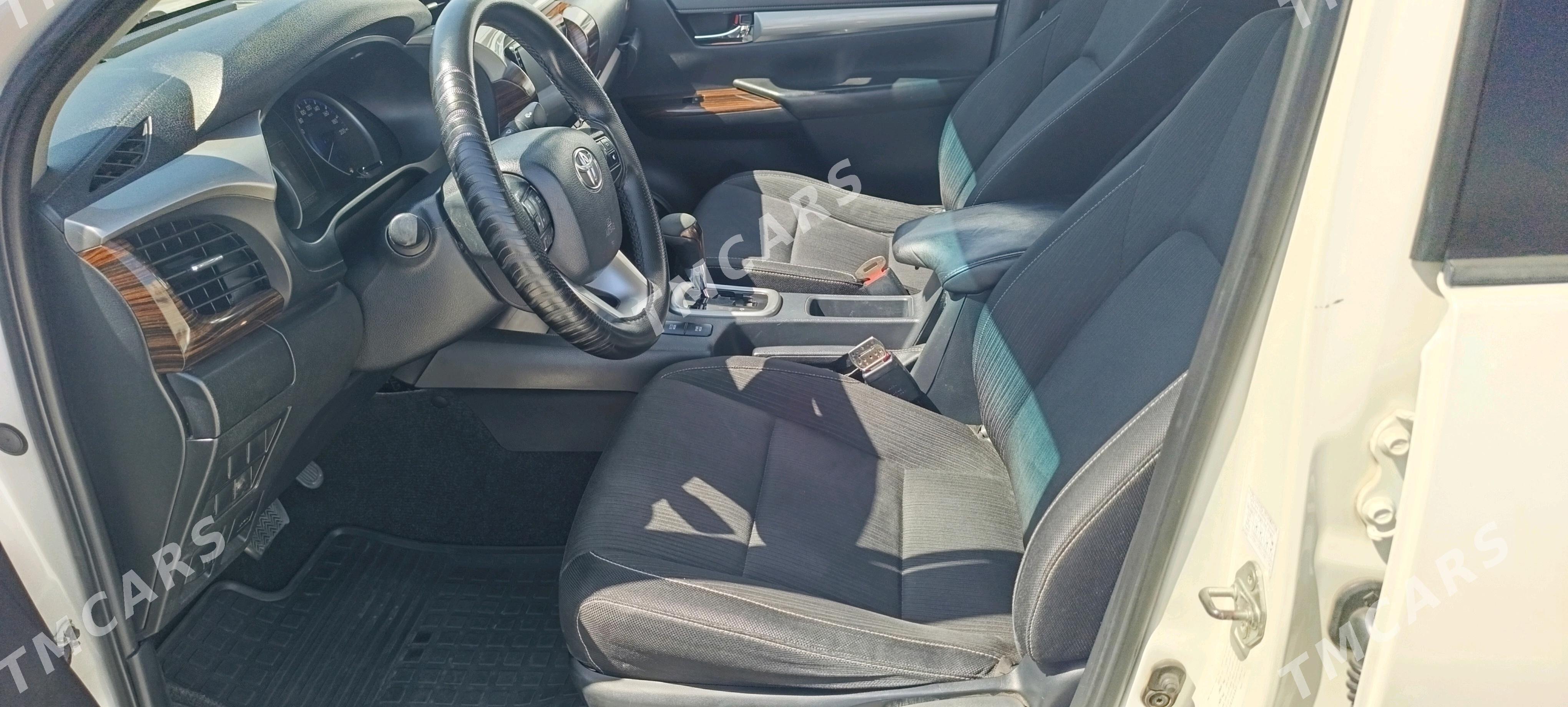 Toyota Hilux 2016 - 450 000 TMT - Мары - img 7