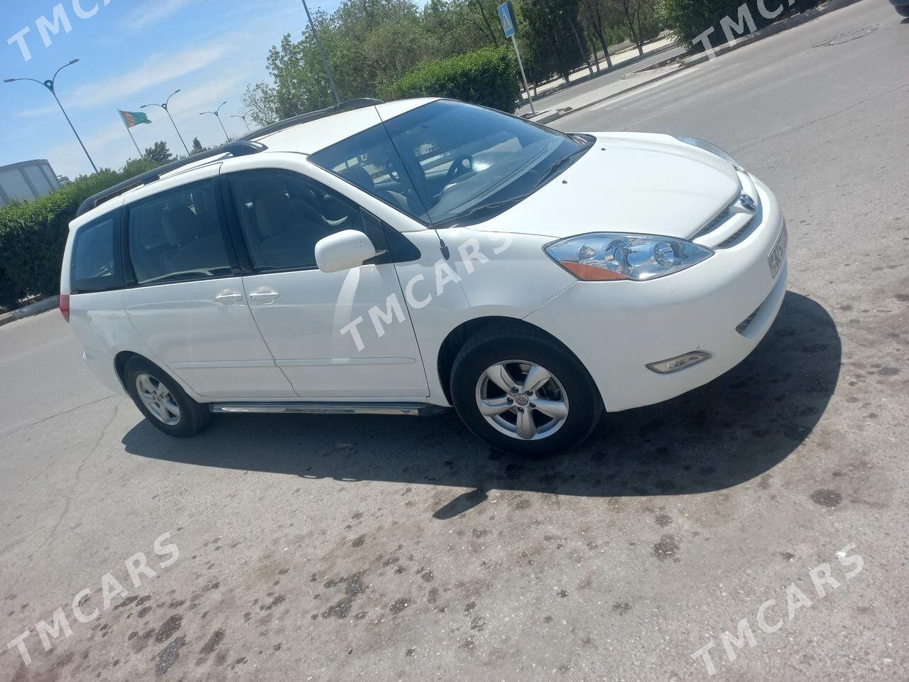 Toyota Sienna 2009 - 220 000 TMT - Daşoguz - img 3