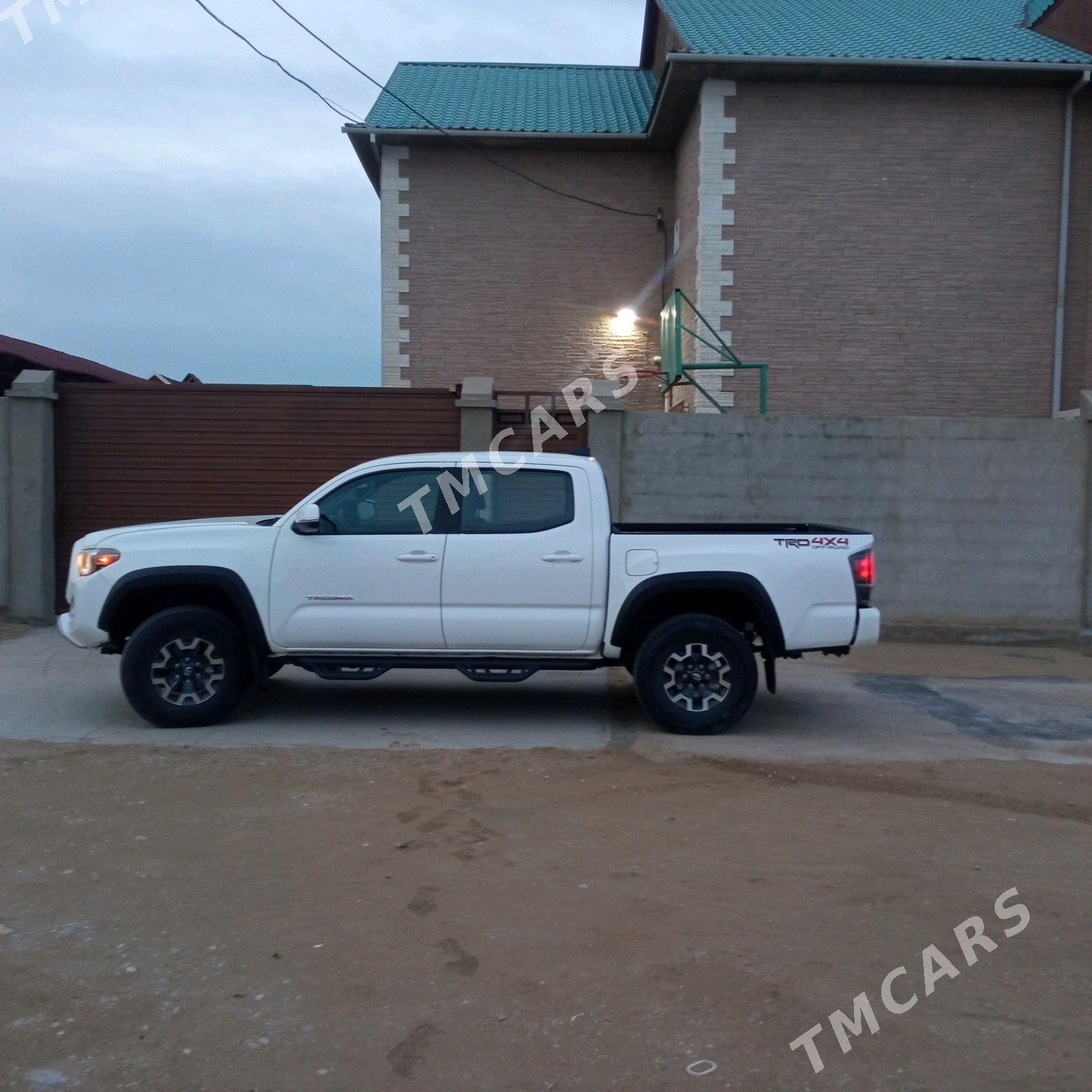 Toyota Tacoma 2021 - 480 000 TMT - Хазар - img 3