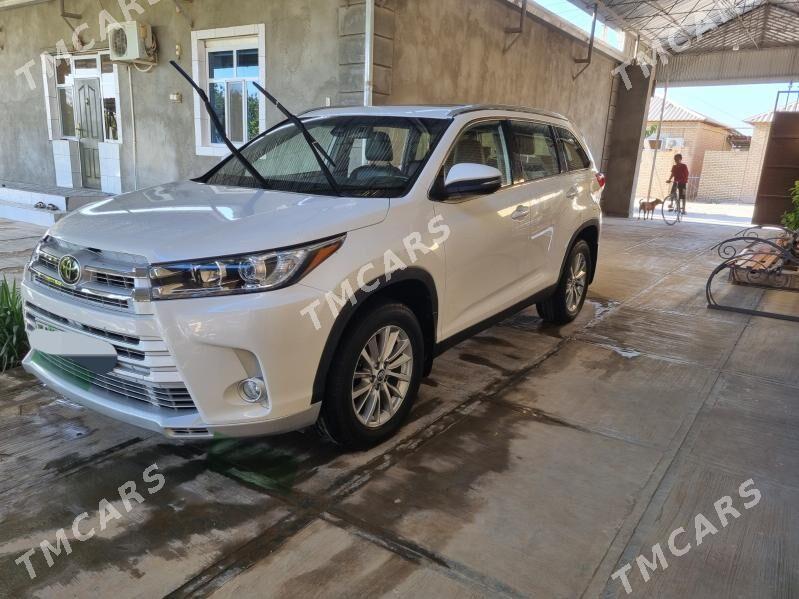 Toyota Highlander 2019 - 460 000 TMT - Мары - img 4