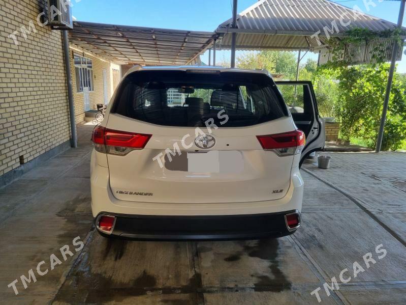 Toyota Highlander 2019 - 460 000 TMT - Мары - img 3