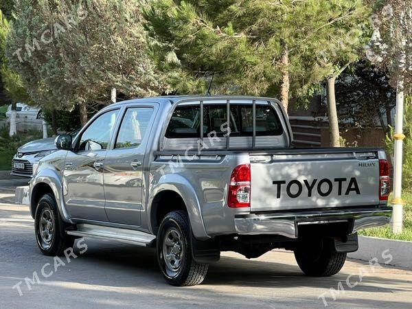 Toyota Hilux 2015 - 430 000 TMT - Ашхабад - img 4