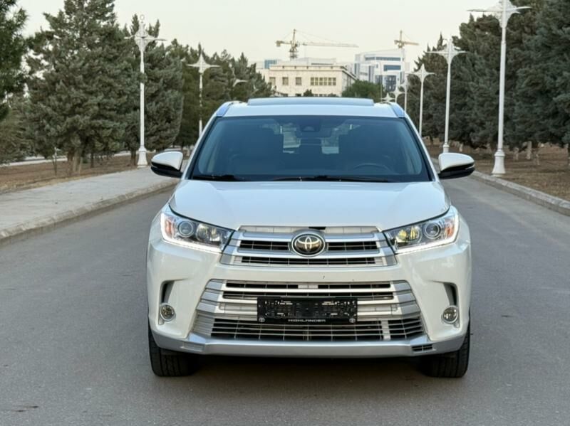 Toyota Highlander 2019 - 450 000 TMT - Aşgabat - img 9